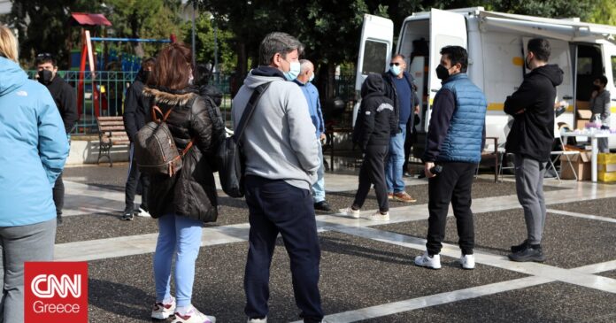 1652967796_Κορωνοϊός-2251-κρούσματα-στην-Αττική-323-στη-Θεσσαλονίκη-Ο.jpg