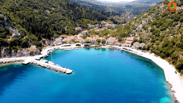 1656908652_Φρίκες…-το-μαγευτικό-ψαροχώρι-της-Ιθάκης-–-Δείτε-το-βίντεο.png