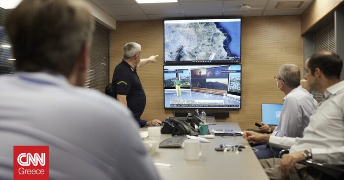 Φωτιές-σε-Μέγαρα-και-Σαλαμίνα-Στο-Συντονιστικό-Κέντρο-Επιχειρήσεων-ο.jpg