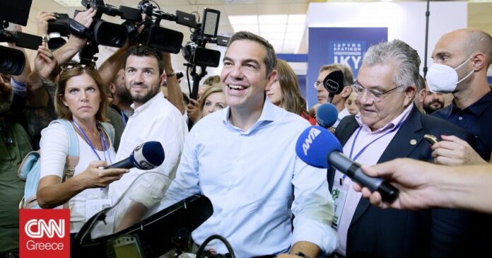 1663418537_Τσίπρας-Η-βόλτα-του-προέδρου-του-ΣΥΡΙΖΑ-στα-περίπτερα-της.jpg