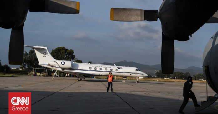 Παραδόθηκε-στην-Κυπριακή-Δημοκρατία-το-αεροσκάφος-που-δώρισε-η-Ελληνική.jpg