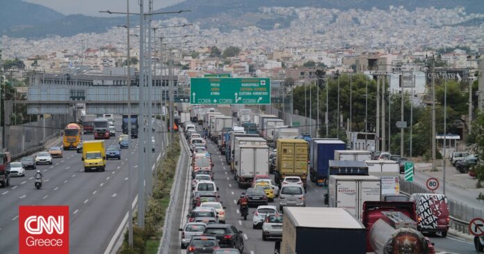 1667198348_Aυξημένη-η-κίνηση-στους-δρόμους-το-πρωί-της-Δευτέρας.jpg