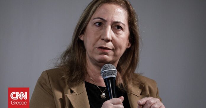 Ξενογιαννακοπούλου-για-Μητσοτάκη-Εμπαίζει-τους-συνταξιούχους-με-αυξήσεις-από-νόμο.jpg