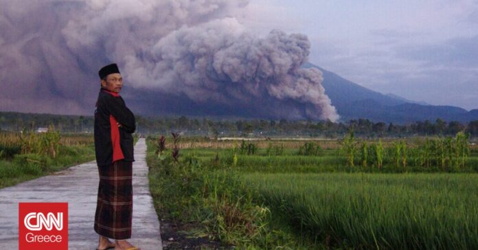 1670165053_Ινδονησία-Μαζικές-εκκενώσεις-μετά-την-έκρηξη-ηφαιστείου.jpg
