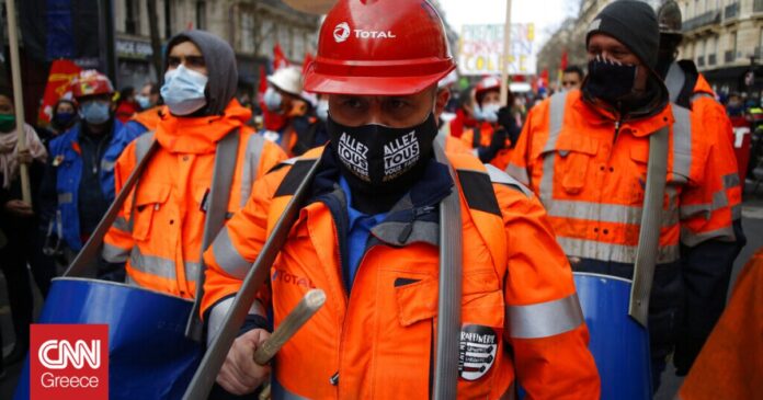 Γαλλία-Με-απεργίες-απαντούν-τα-συνδικάτα-στην-αύξηση-της-ηλικίας.jpg
