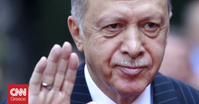 Νέες-εμπρηστικές-δηλώσεις-Ερντογάν-Δεύτερη-άλωση-η-μετατροπή-της-Αγίας.jpg