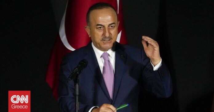 Τσαβούσογλου-για-μεταναστευτικό-Η-Ελλάδα-κάνει-απωθήσεις-και-συμπεριφέρεται-απάνθρωπα.jpg