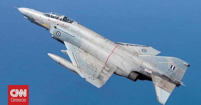 Πτώση-F-4-Phantom-Πώς-τίμησαν-οι-Φαντομάδες-τους-νεκρούς-πιλότους.jpg