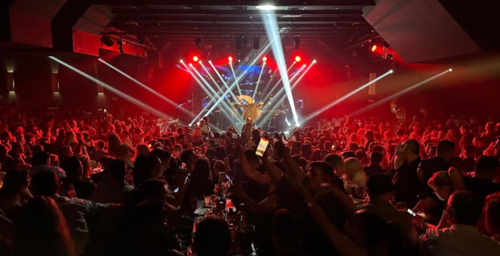 Η sold out περιοδεία του Νίκου Μακρόπουλου στην Αμερική σε εικόνες 1 α