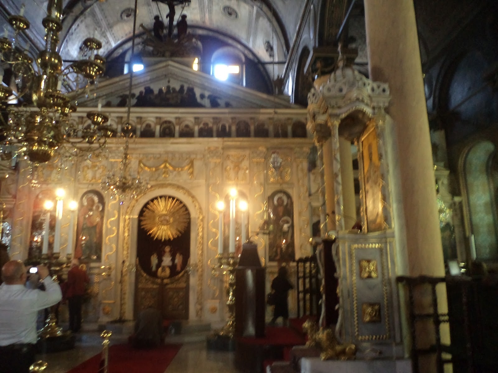 Ζωοδόχος Πηγή Μπαλουκλή: Η Παναγιά της Πόλης και τα μισοτηγανισμένα ψάρια 2 mpaloykli_esoteriko_naoy