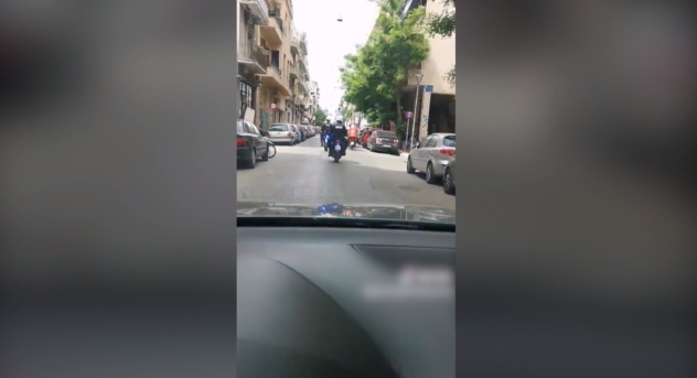 Θεματοφύλακες-συμμετέχουν-σε-προσαγωγή-διευθυντή-τράπεζας.png