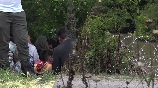 1687455673_Έβρος-Μεγάλη-επιχείρηση-απεγκλωβισμού-145-μεταναστών.jpg