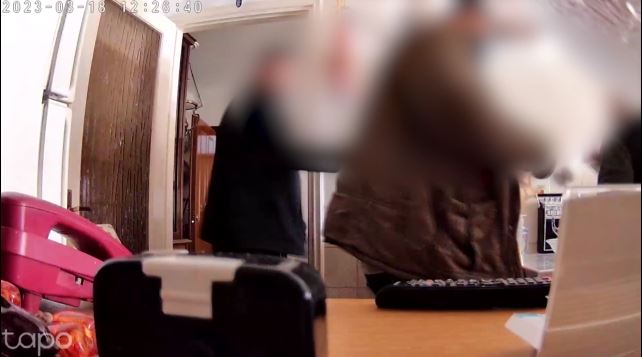 1687978937_Αττική-Σπείρα-κακοποιών-προσποιούμενοι-υπάλληλους-του-ΔΕΔΔΗΕ-ξάφριζαν-σπίτια-ηλικιωμένων.jpg