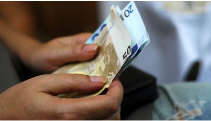 Σύνταξη-με-χρέη-πάνω-από-20000-ευρώ-Τα-νέα-δεδομένα.jpg