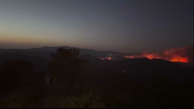 Φωτιές-Πώς-βίωσαν-οι-τουρίστες-την-πύρινη-λαίλαπα-στη-Ρόδο.jpg