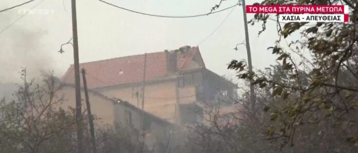 1692713806_Κόλαση-στη-Χασιά-–-Οι-φλόγες-μπήκαν-στα-σπίτια.jpg