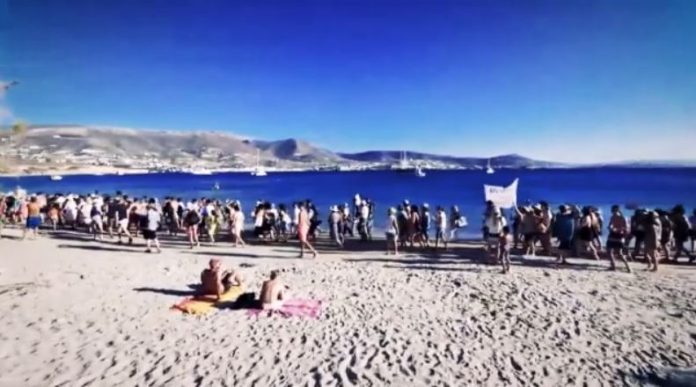Πάρος-Εντατικοί-έλεγχοι-στις-παραλίες-–-Το-κίνημα-της-πετσέτας.jpg