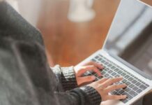 Ψηφιακή Ενδυνάμωση: Μαθήματα ίντερνετ για ηλικιωμένους – Όλες οι λεπτομέρειες