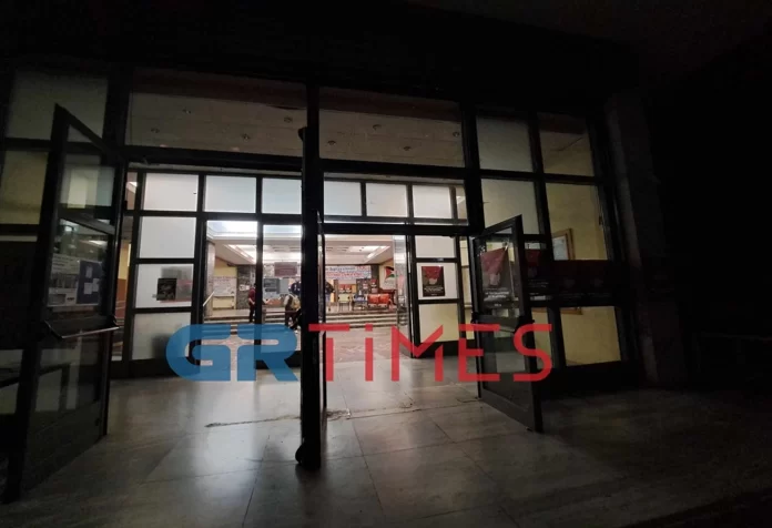 1699024008_Θεσσαλονίκη-Χειροπέδες-σε-28χρονη-για-τις-7-μολότοφ-στο-ΑΠΘ.webp.webp