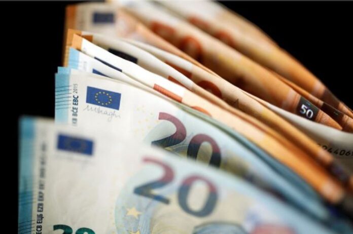 Εφάπαξ-και-επιδόματα-από-e-ΕΦΚΑ-ΔΥΠΑ-Έρχονται-νέες-πληρωμές-Ποιους.jpg