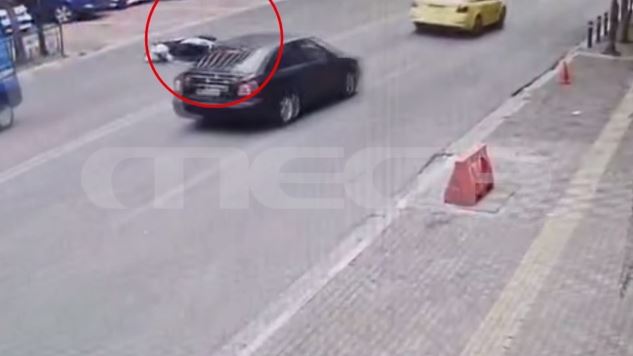 Βίντεο-ντοκουμέντο-από-τροχαίο-ατύχημα-στο-κέντρο-της-Αθήνας.jpg