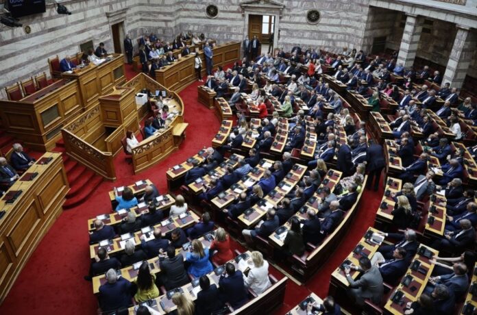 Βουλή-Σήμερα-ψηφίζεται-ο-προϋπολογισμός-2024-Τι-προβλέπει.jpg