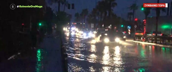 Κακοκαιρία-Πλημμύρισε-ο-Φλοίσβος-–-Κλειστή-η-Ποσειδώνος-στο-ρεύμα.jpg