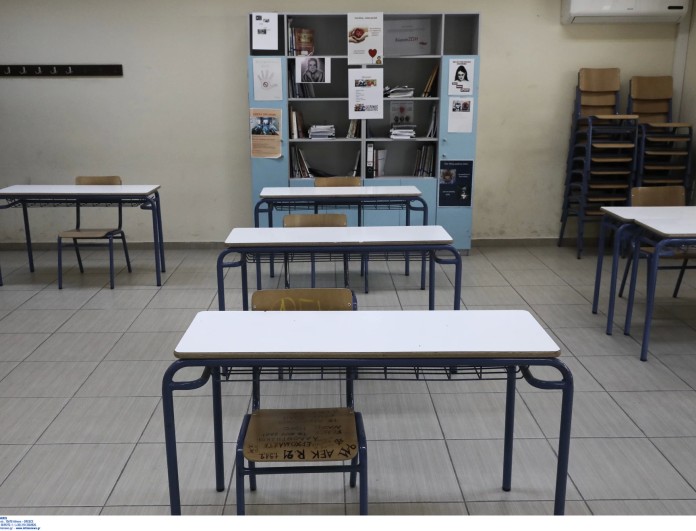 Θεσσαλονίκη-Φαρσέρ-τηλεφωνούσαν-σε-σχολεία-για-βόμβες-Ανάμεσά-τους-και-δύο.webp.webp