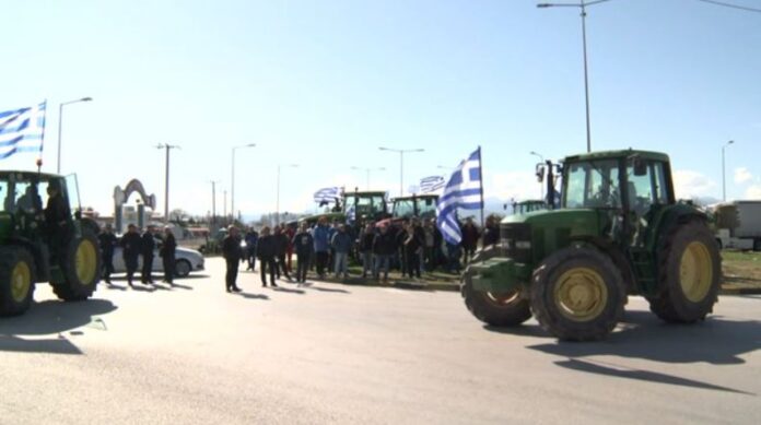 Αγρότες-Δεν-ικανοποιήθηκαν-τα-αιτήματά-τους-–-Συνεδριάζει-το-απόγευμα.jpg