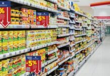 Η ακρίβεια «γονατίζει» τα ελληνικά νοικοκυριά – Κάνουν περικοπές ακόμη και σε τρόφιμα για να τα βγάλουν πέρα