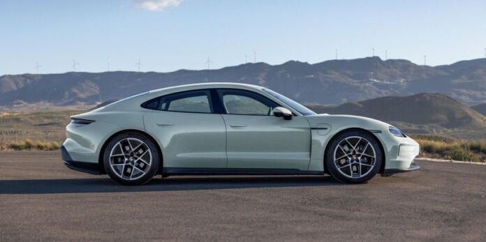Η-Porsche-Taycan-απέκτησε-μεγαλύτερη-αυτονομία-και-σχεδόν-1000-ίππους.jpg