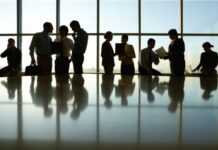 Μισθολογικό χάσμα: Ίση αμοιβή για την ίση εργασία – Τι φέρνει το νέο νομοσχέδιο