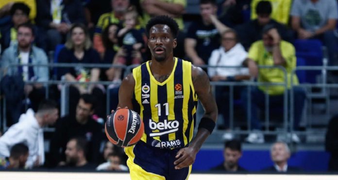 31ea6a33-fenerbahce-nigel-hayes-savis.jpeg