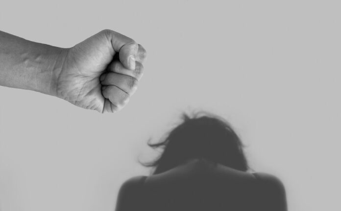 violence-against-women-4209778_1280-2.jpg