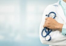ΕΣΥ: Λήγει αύριο η προθεσμία υποβολής αιτήσεων για 1.131 θέσεις γιατρών