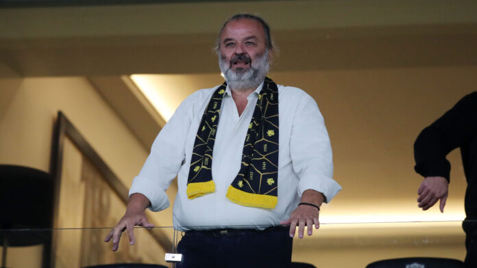 4398092-1.jpg
