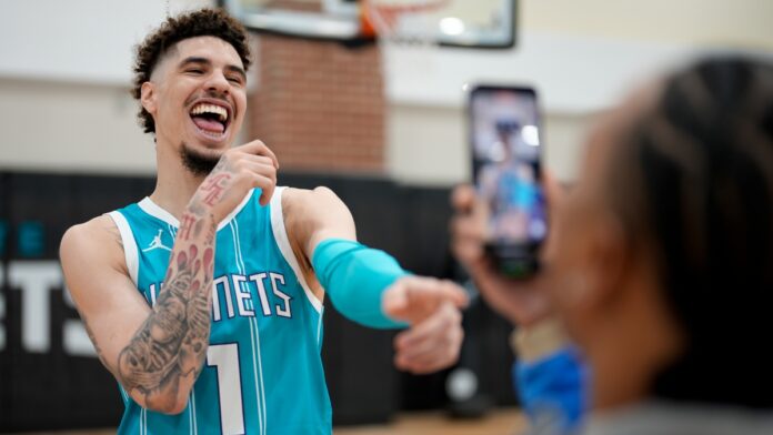 lamelo-ball.jpg