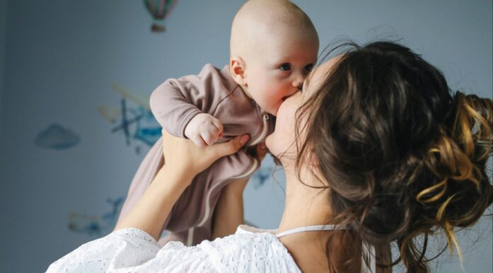 4 αλήθειες που μια μαμά δεν θα παραδεχτεί ποτέ