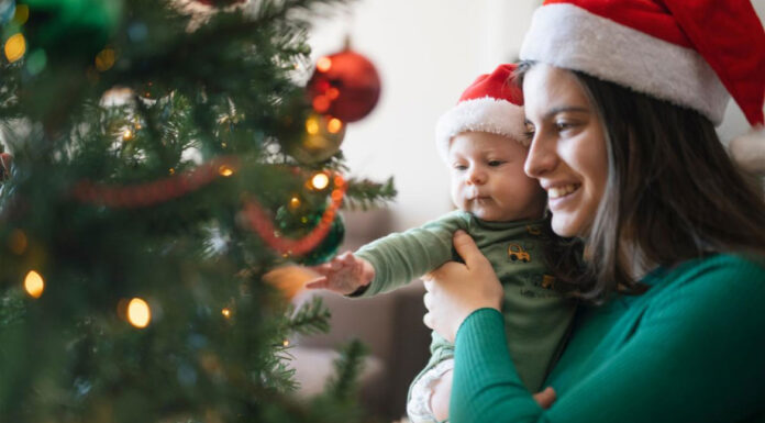 Χριστούγεννα με μωρό: Πώς να διακοσμήσεις το σπίτι χωρίς «ατυχήματα»