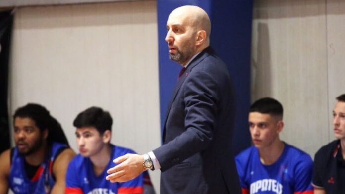 konstantinidis.jpg