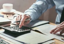 Φορολογικές δηλώσεις: Για ποιους θα είναι ελαφρύτερο το φετινό εκκαθαριστικό – Ποιοι και πόσα κερδίζουν από τη μείωση των τεκμηρίων