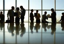 ΕΛΣΤΑΤ – Eurostat: Η νεανική ανεργία στην Ελλάδα έπεσε για πρώτη φορά κάτω από τον μέσο όρο της ΕΕ – Στο 13% τον Δεκέμβριο