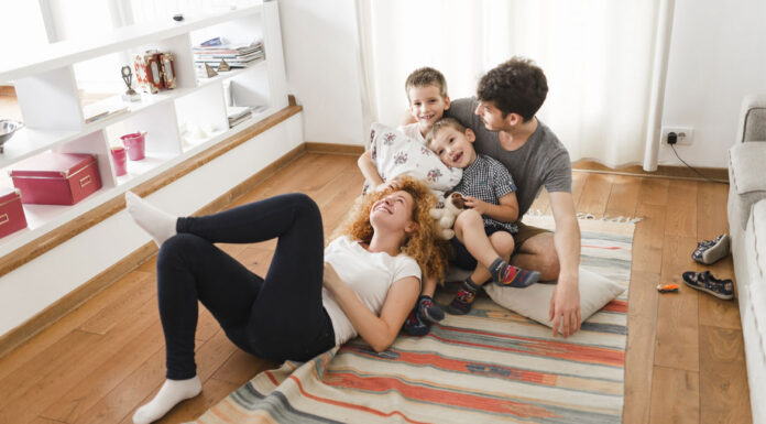 5 δραστηριότητες για να διασκεδάσεις με τα παιδιά στο σπίτι το καλοκαίρι