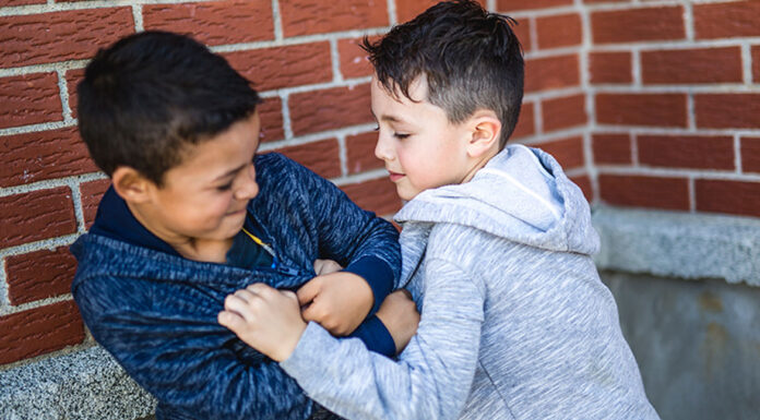 3 λόγοι που τα παιδιά μιλάνε άσχημα σε άλλα παιδιά