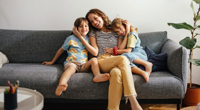 5 παιχνίδια που παίζω με τα παιδιά μου όταν νιώθω κουρασμένη