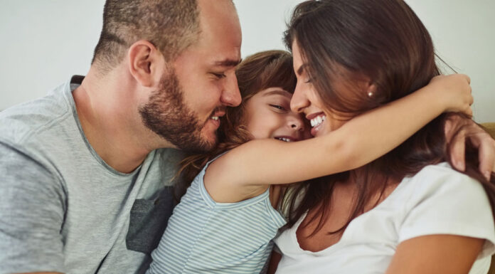 5 συμπεριφορές που όλα τα παιδιά αγαπούν να βλέπουν στους γονείς τους
