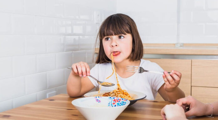 Μήπως το “φάε όλο το φαγητό σου” δεν είναι τόσο αθώο τελικά;