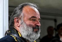 Ο Μάριος Ηλιόπουλος δώρισε 21.000 ευρώ στο Χαμόγελο του Παιδιού