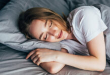 Η απλή συνήθεια που θα σου εξασφαλίσει καλύτερο ύπνο