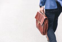 Κατώτατος μισθός: Ποια επιδόματα συμπαρασύρει η νέα αύξηση